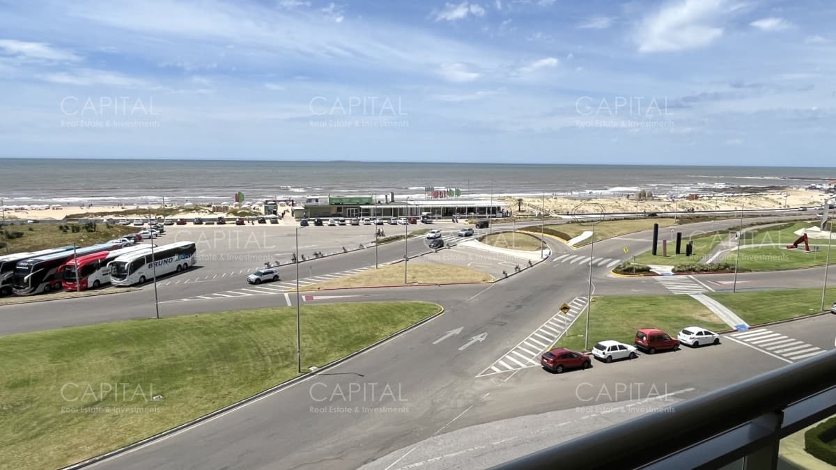Apartamento en Imperiale de 3 dormitorios en venta.