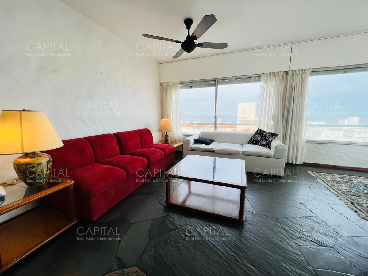 Apartamento Dos Dormitorios en Peninsula con Vista al Mar