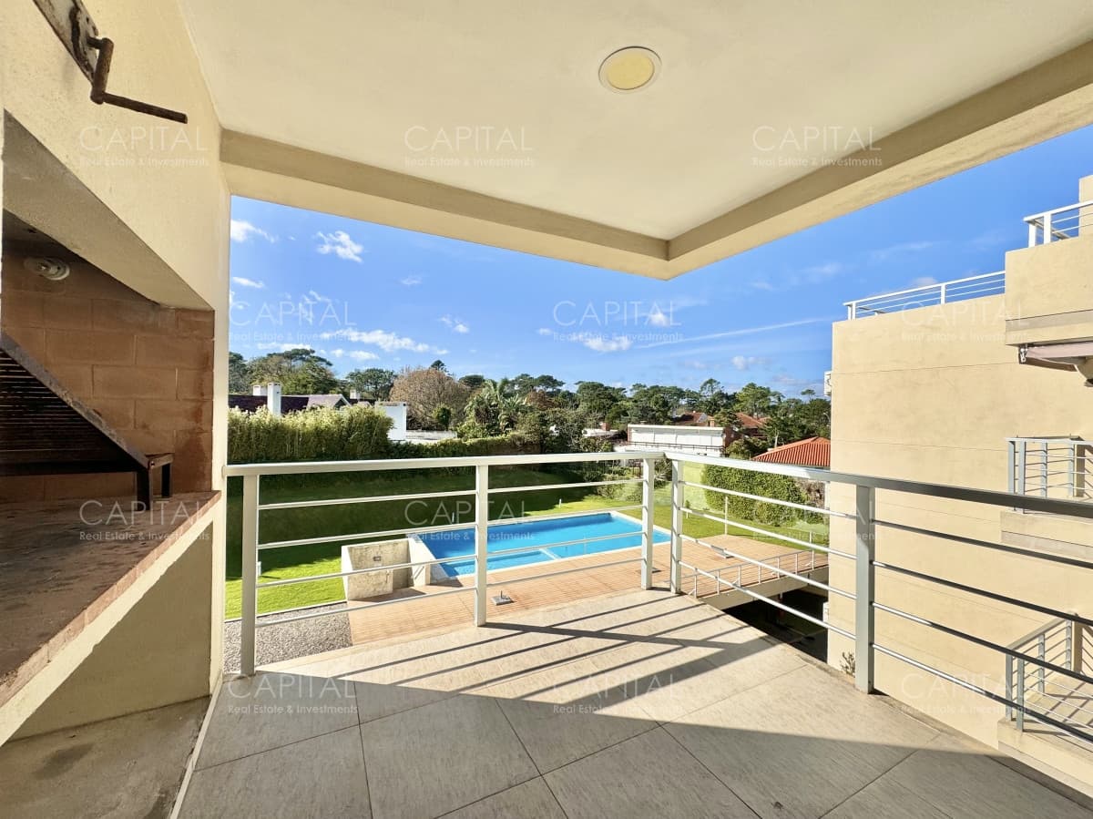 Apartamento de un dormitorio en venta, Playa Mansa.