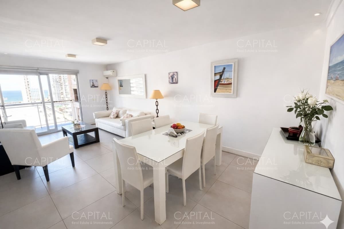 Apartamento en venta  a dos cuadras del mar con parrillero propio