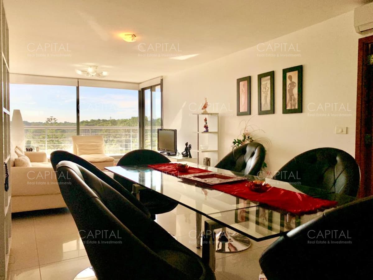 Apartamento de Tres Dormitorios en Venta