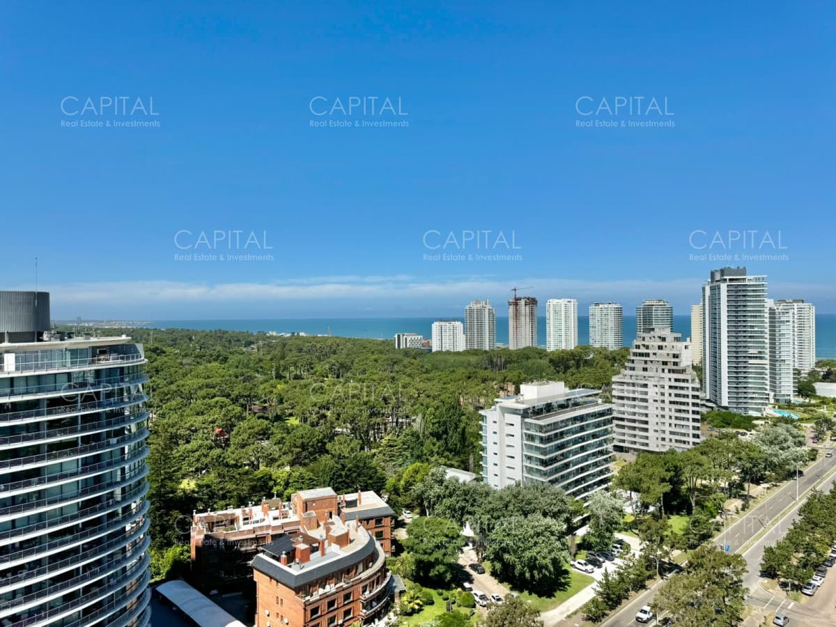 Apartamento en venta de tres dormitorios en Gala Vista Punta del Este