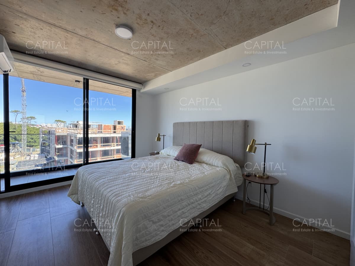 Apartamento En Venta 3 Dormitorios en primera línea de Playa Mansa