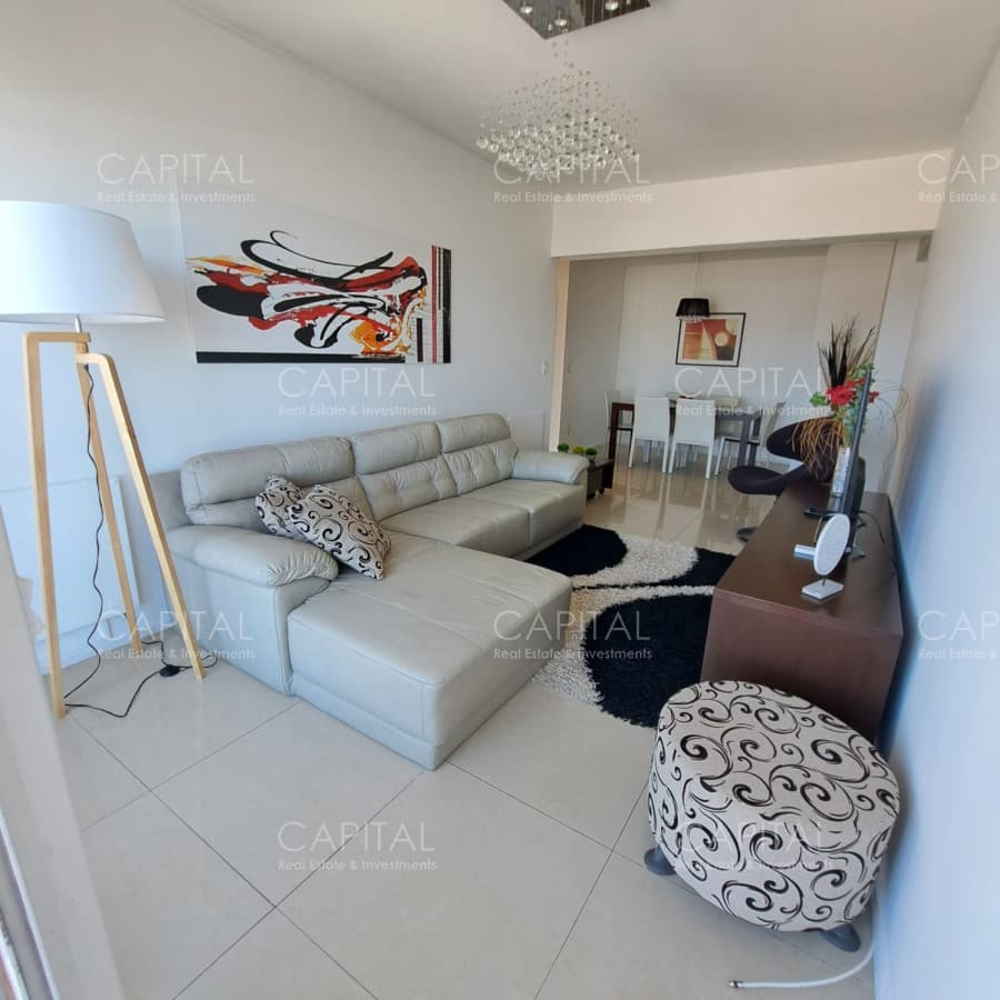 Apartamento de 2 dormitorios en venta en Playa Brava Punta del Este