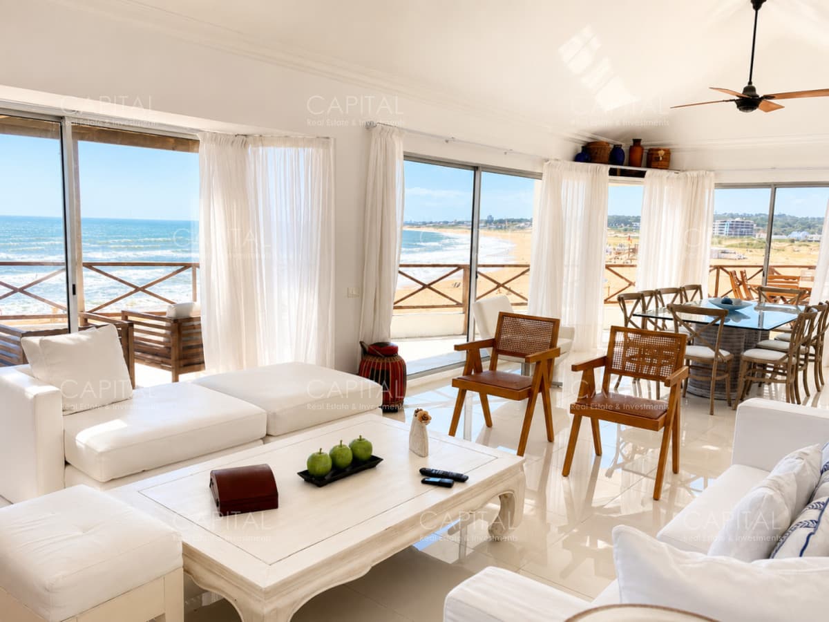 Penthouse 4 dormitorios y dependencia en Manantiales frente a Bikini Beach