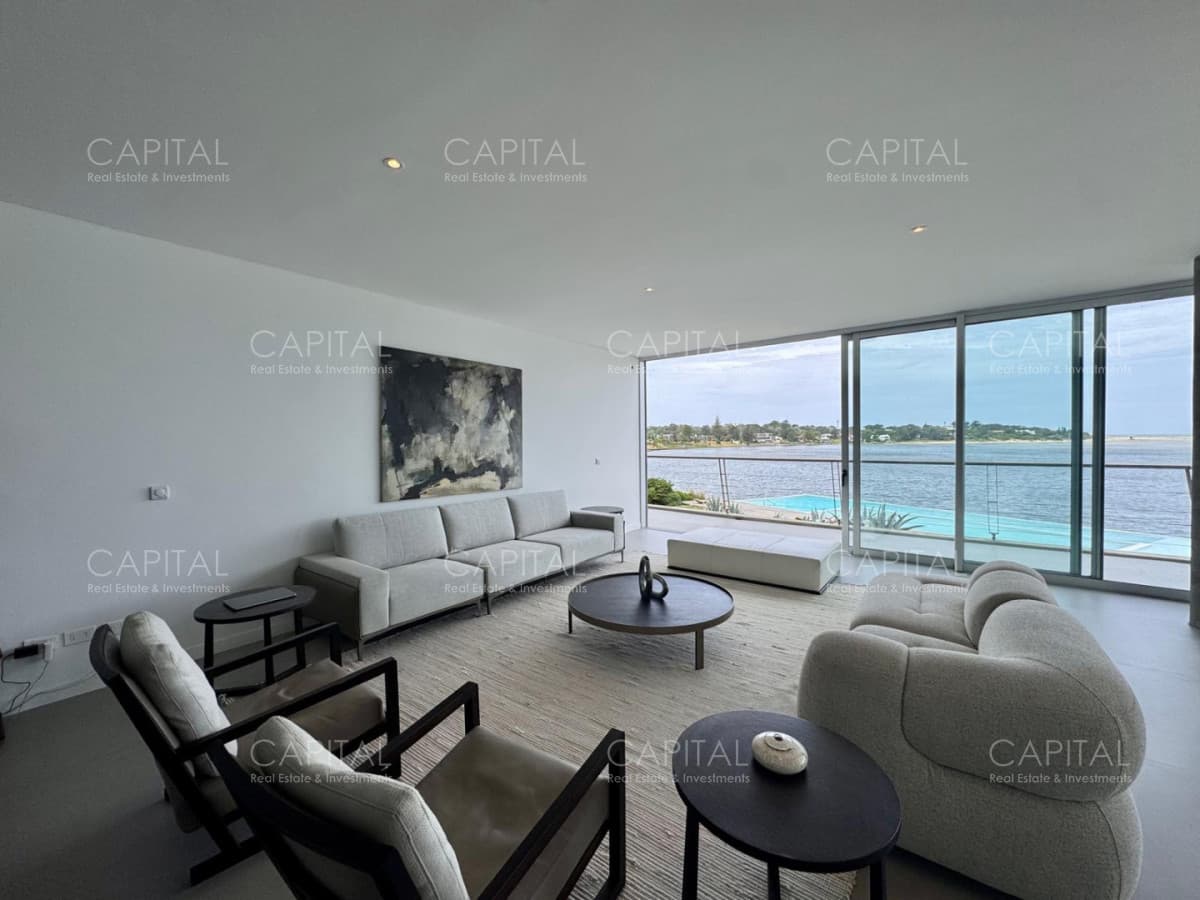 Increíble Departamento con gran vista a la desembocadura y el mar