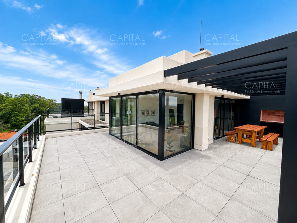 Penthouse de TRES dormitorios con gran terraza y parrillero en Barra de Carrasco