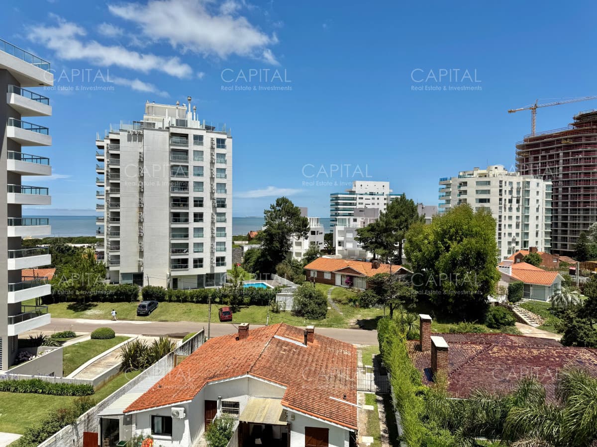Apartamento de dos dormitorios en Playa Brava de Punta del Este