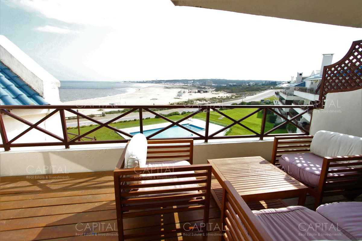 Penthouse en Lomas de Manantiales frente a Bikini Beach