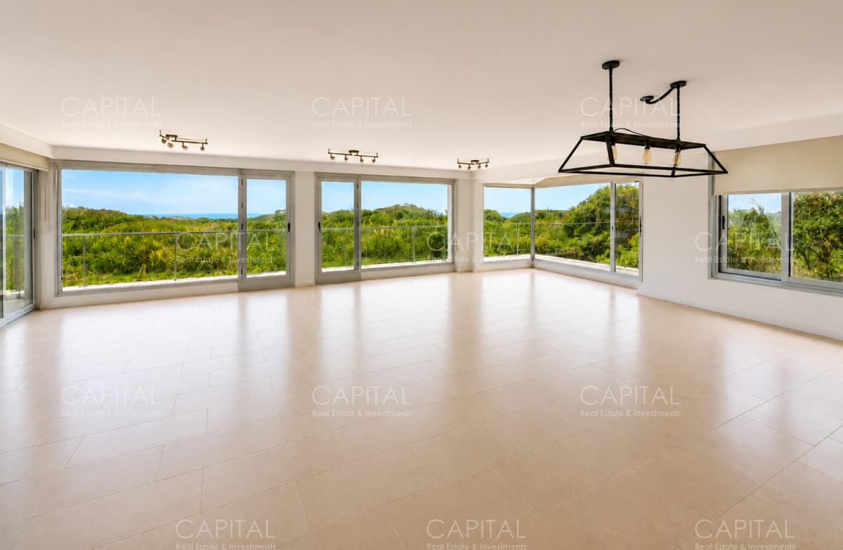 Departamento en Primera línea en Punta del Este,Playa Bravaen Venta