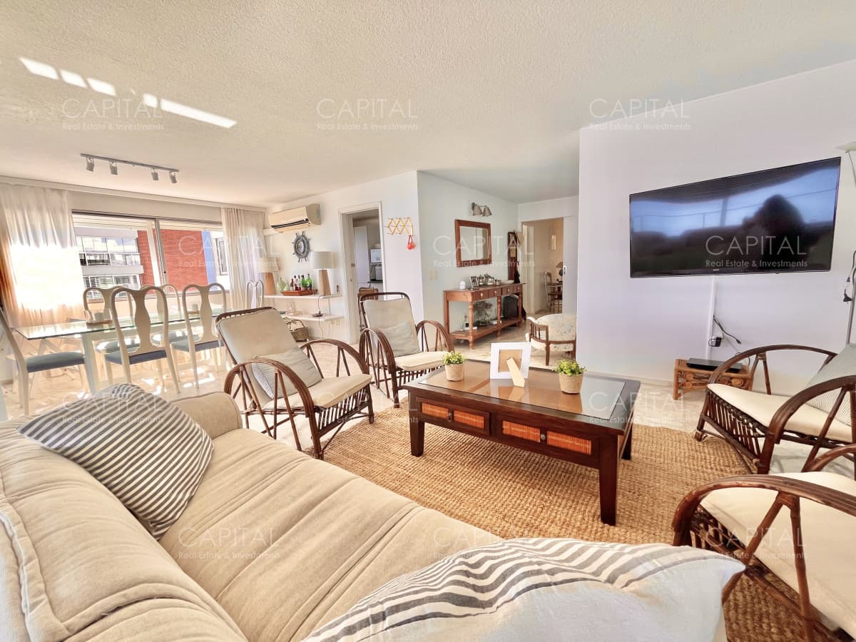 Apartamento de 3 dormitorios en venta Edificio Imarangatu