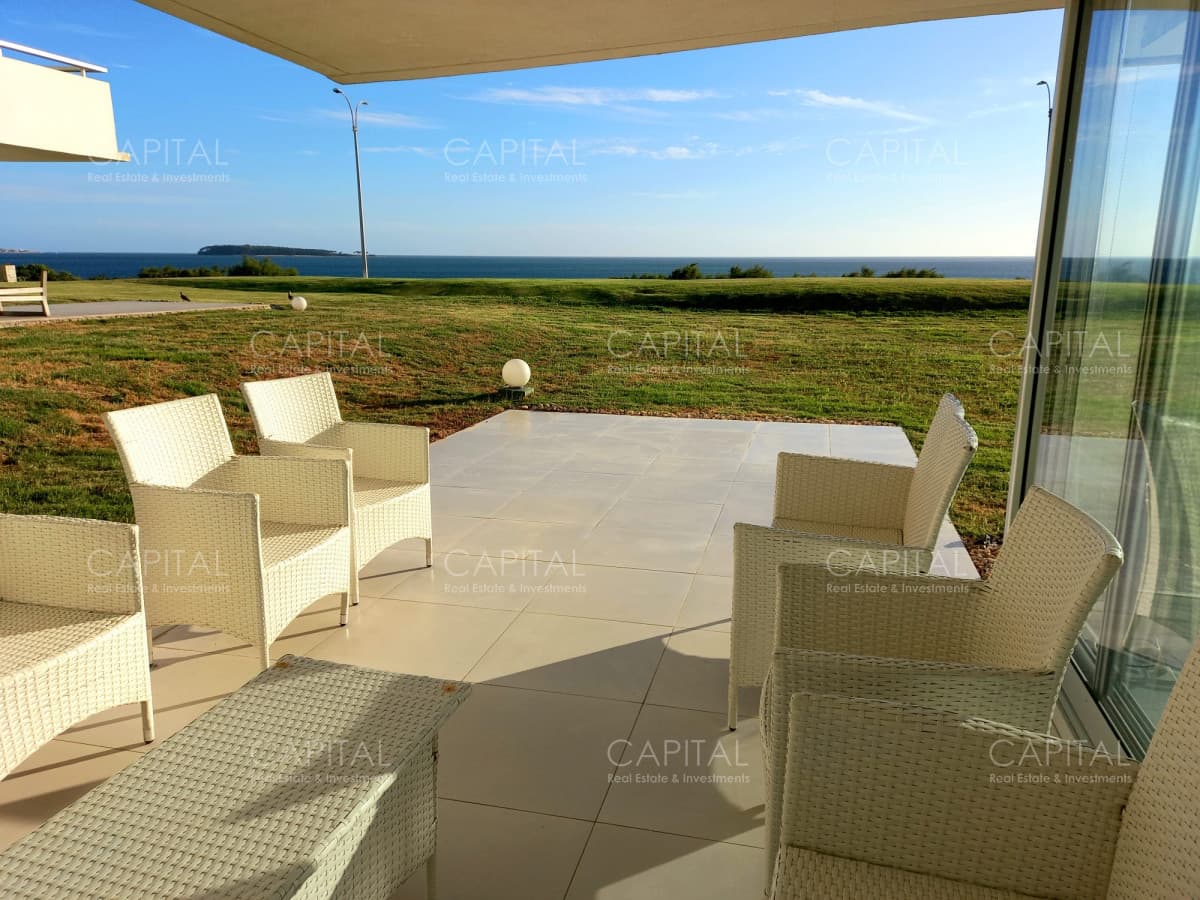 Venta Apartamento Esquinero Primera Línea playa Mansa