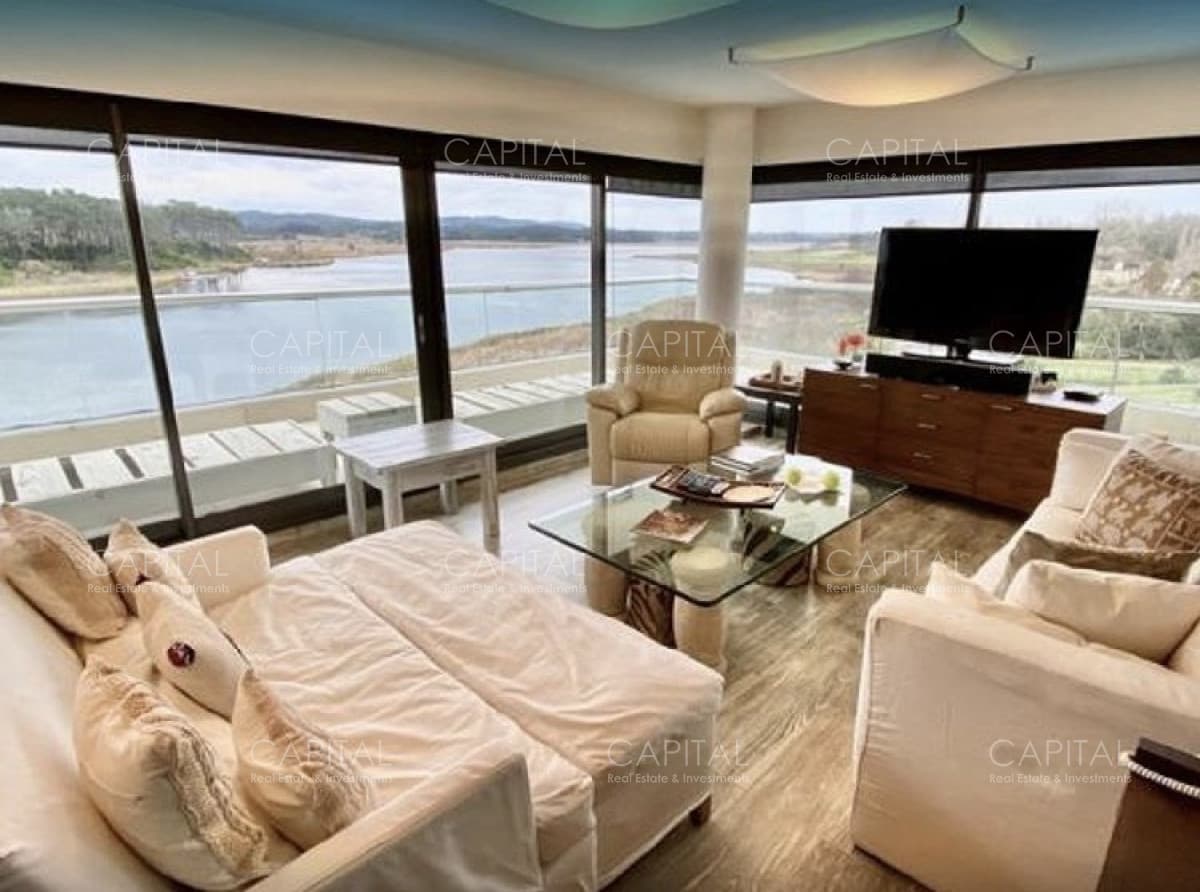 Departamento  Penthouse en Venta Con Vista  al Mar y Laguna del Diario