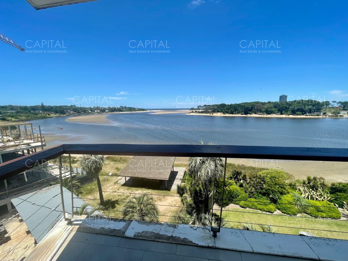 Departamento primera linea con vista a La Laguna de La Barra