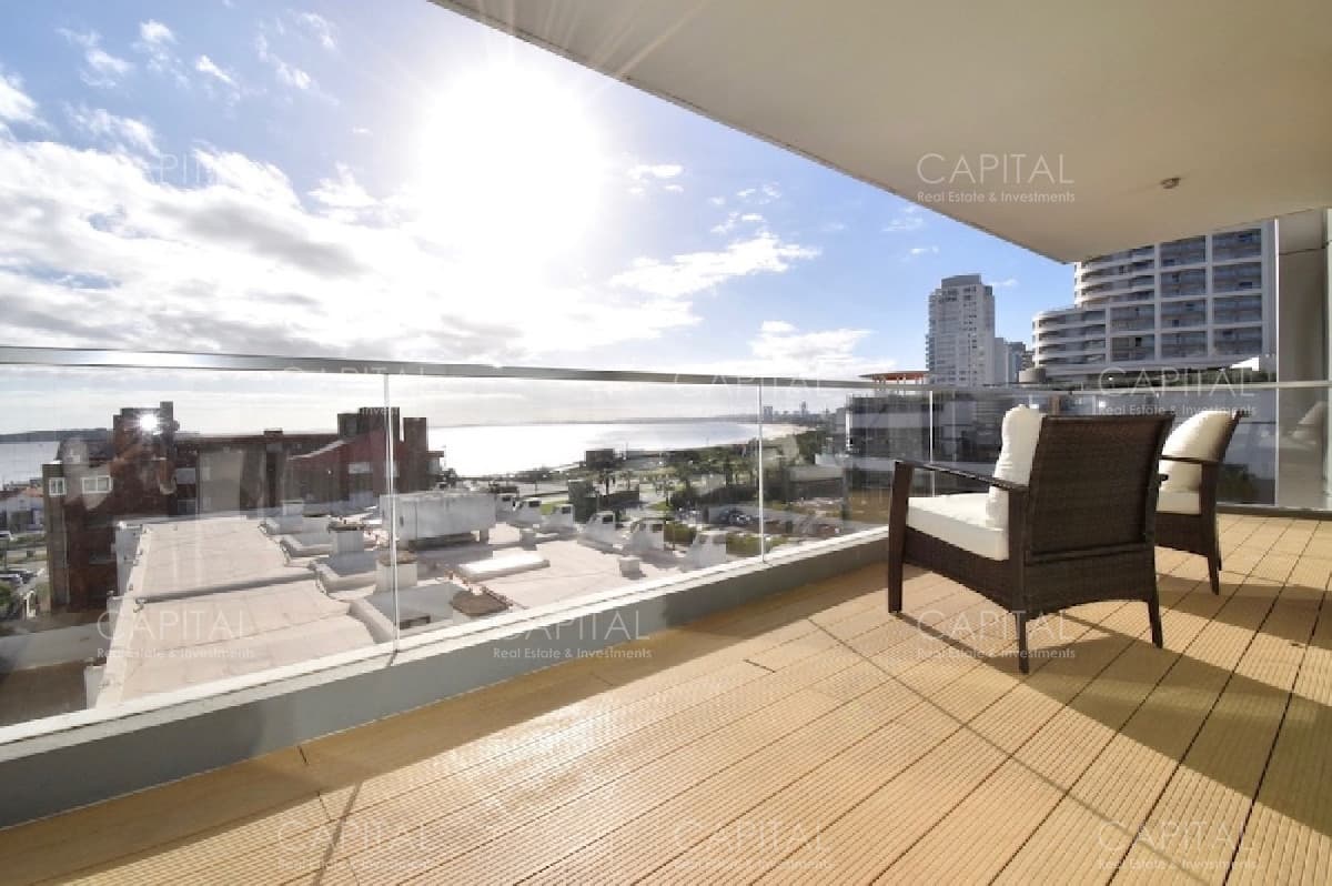 Alexander Collection Punta del Este + Apartamento en Venta de Tres Suites