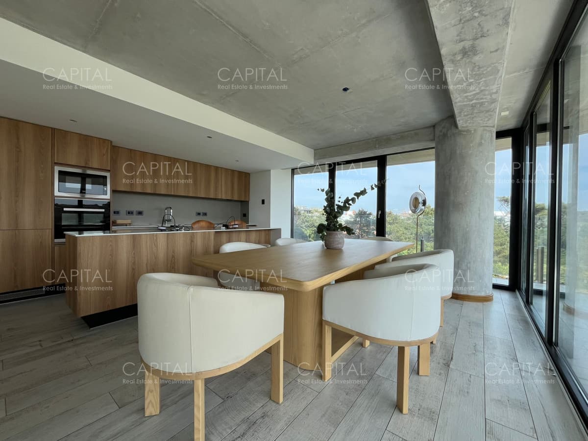 Apartamento en venta en edifico Surfside