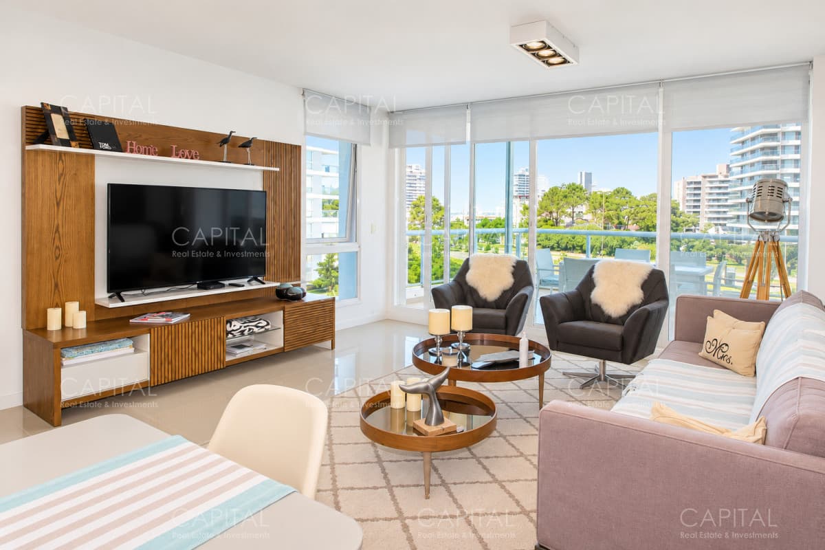 Departamento en venta 3 dormitorios en Torre One a 100 mts de Playa Brava