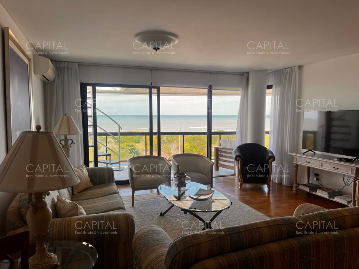 Espectacular Pent House con Vista al Mar