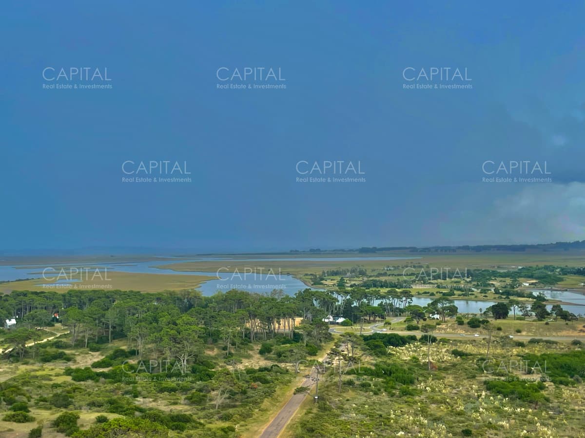 Apartamento en Surfside con Vistas panorámicas