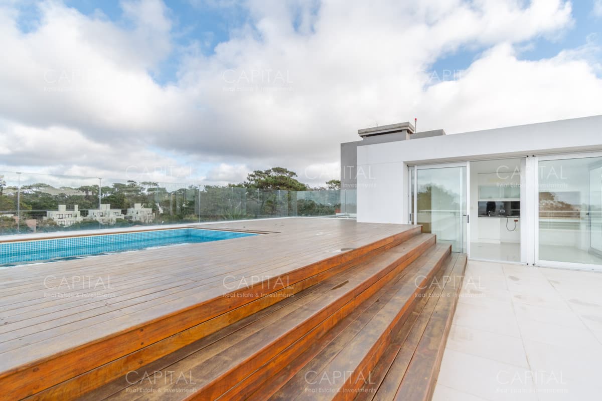 Espectacular Penthouse en venta  en Rincón del Indio