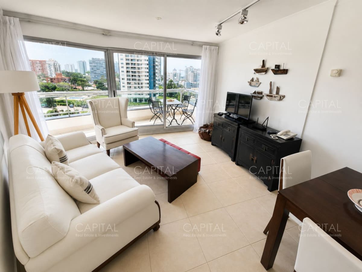 Apartamento en Venta en  Aidy Grill Punta del Este luminoso