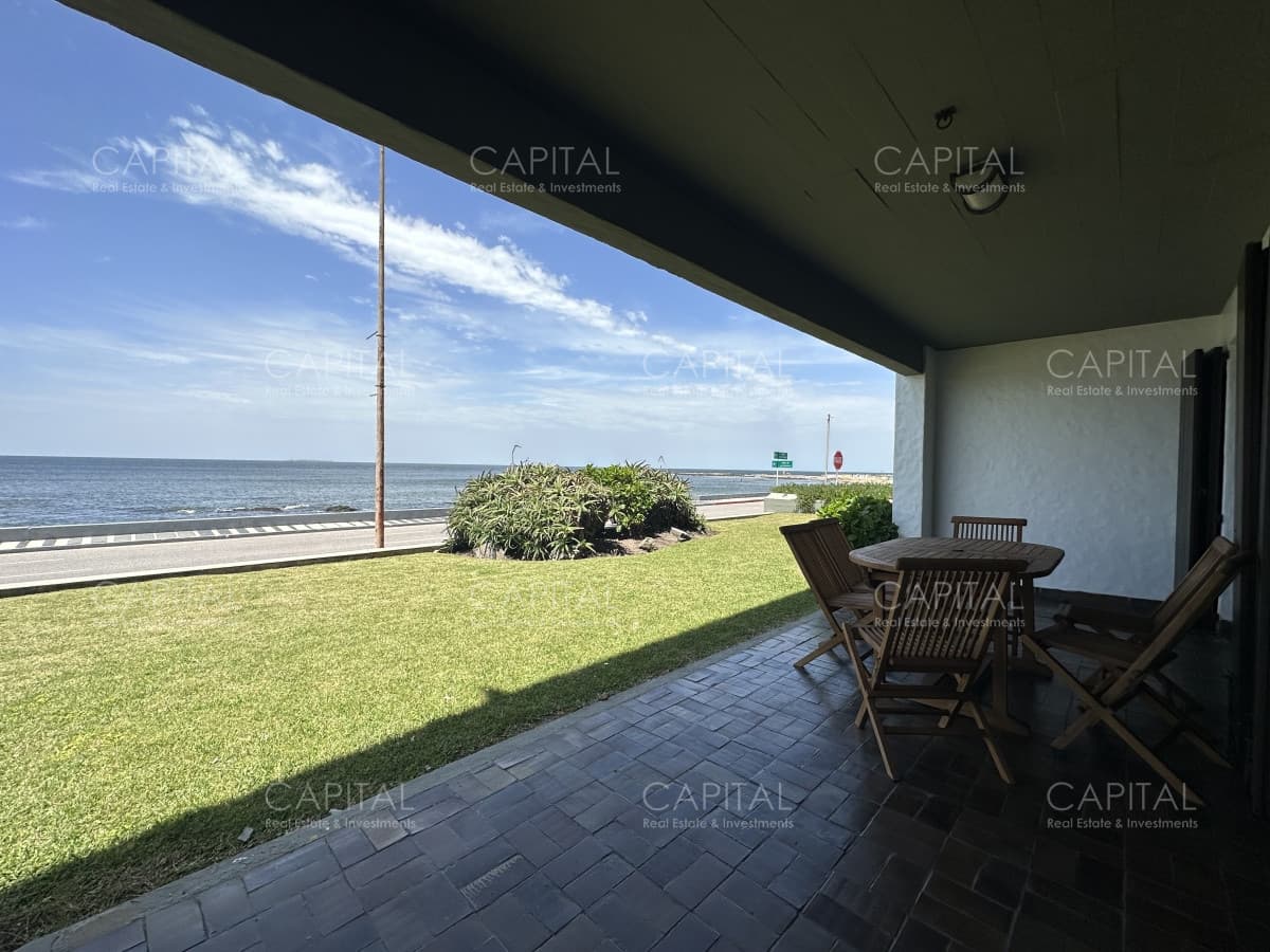 Apartamento de Tres Dormitorios frente a El Emir - Península Punta del Este