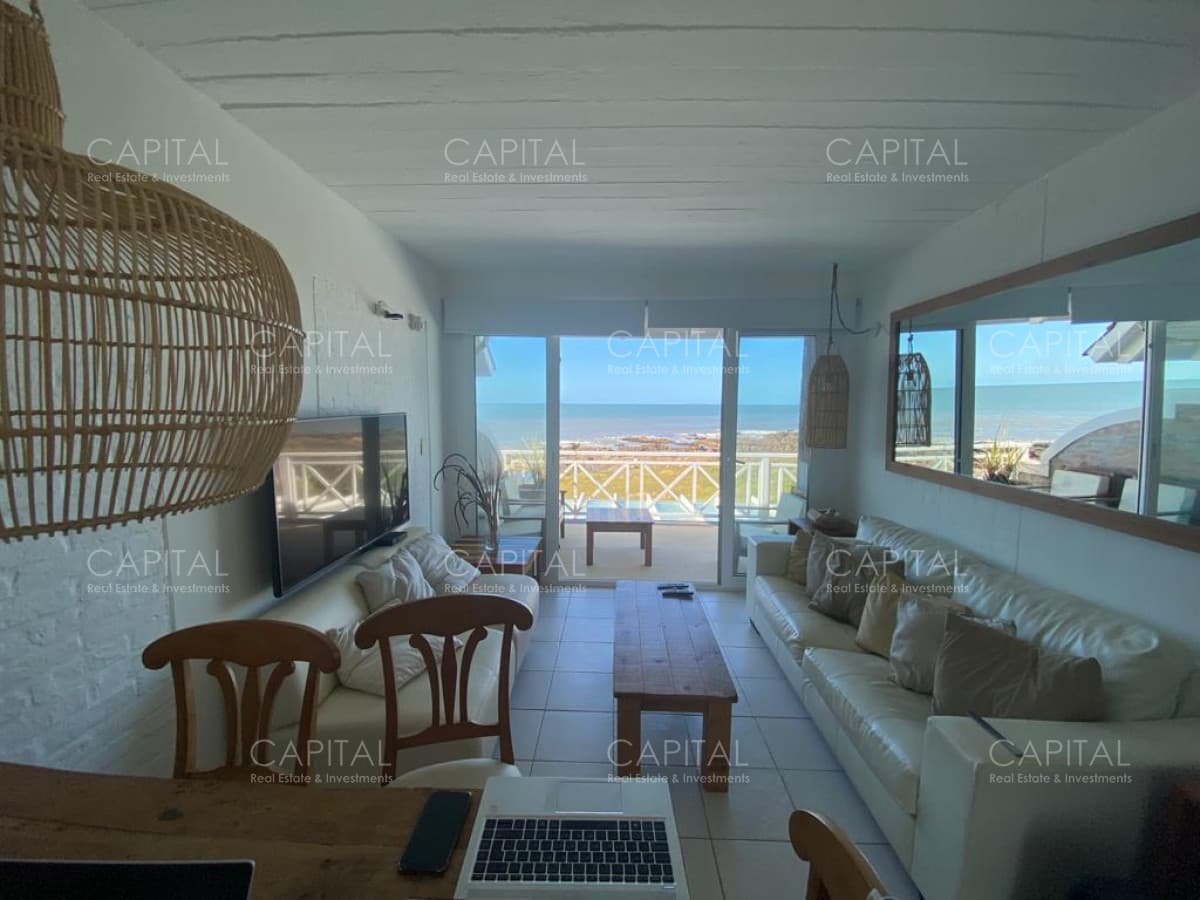 Penthouse frente a Playa Montoya en Venta