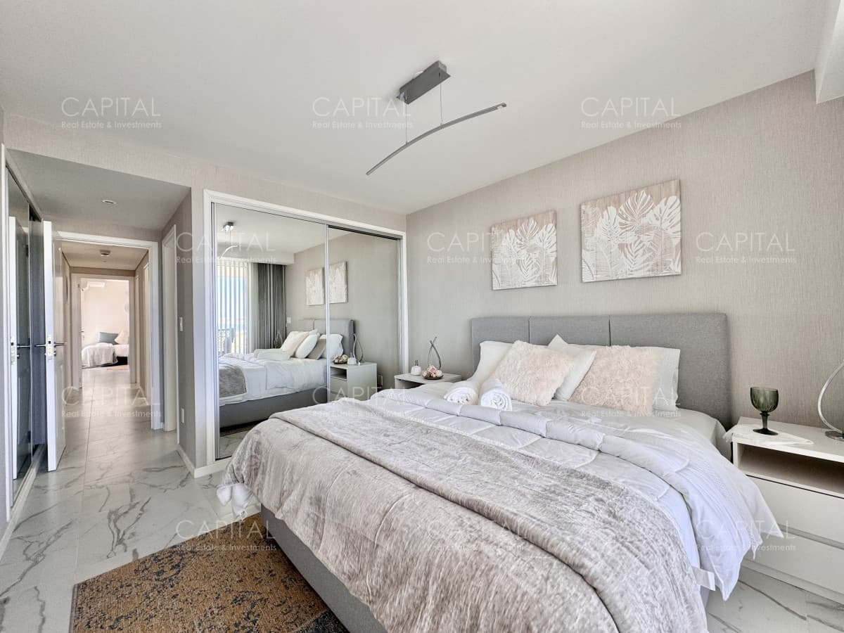 Apartamento en venta a estrenar de tres dormitorios en Poseidon Laguna, Punta del Este
