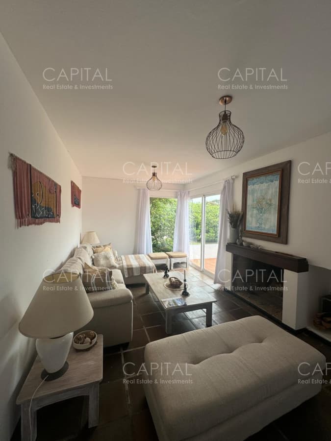 Apartamento en Venta en La Barra Excelente ubicación a media cuadra de la playa.