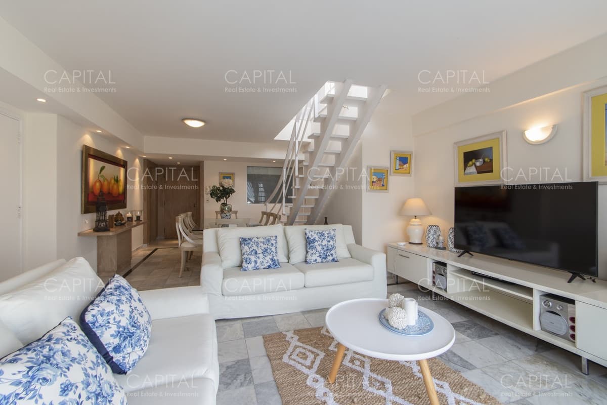 Penthouse Espectacular con Vista al Mar de Playa Brava
