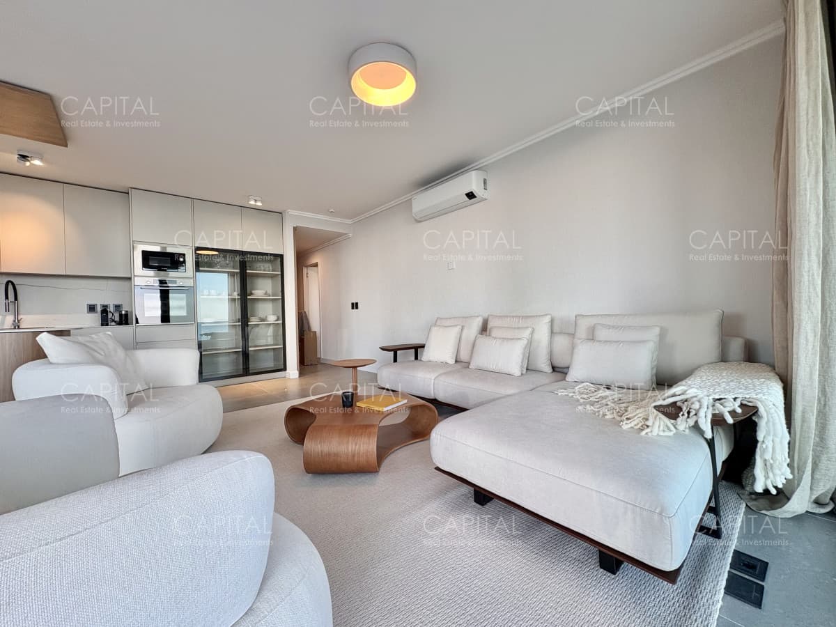 Apartamento de tres dormitorios en Saint Moritz Punta del Este en venta