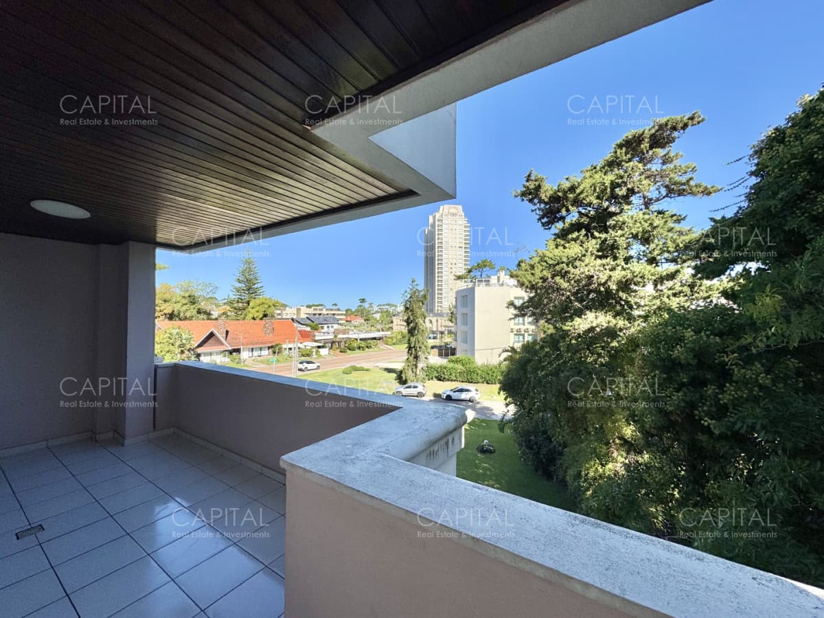 Apartamento en Venta de Tres Dormitorios