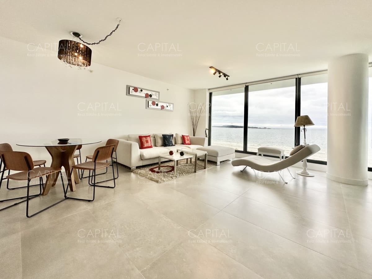 Venetian Tower Punta del Este en Venta de 2 Suites Frente al Mar de Playa Mansa