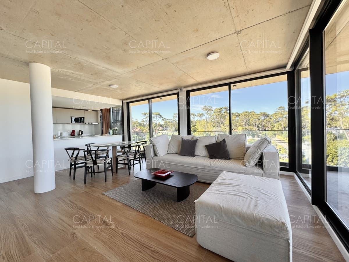Apartamento En Venta 3 Dormitorios en primera línea de Playa Mansa