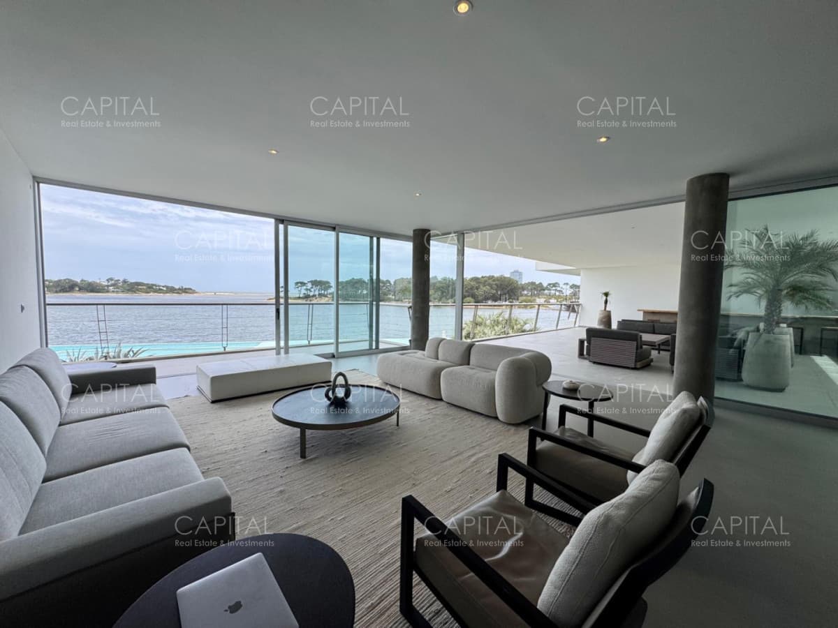 Increíble Departamento con gran vista a la desembocadura y el mar