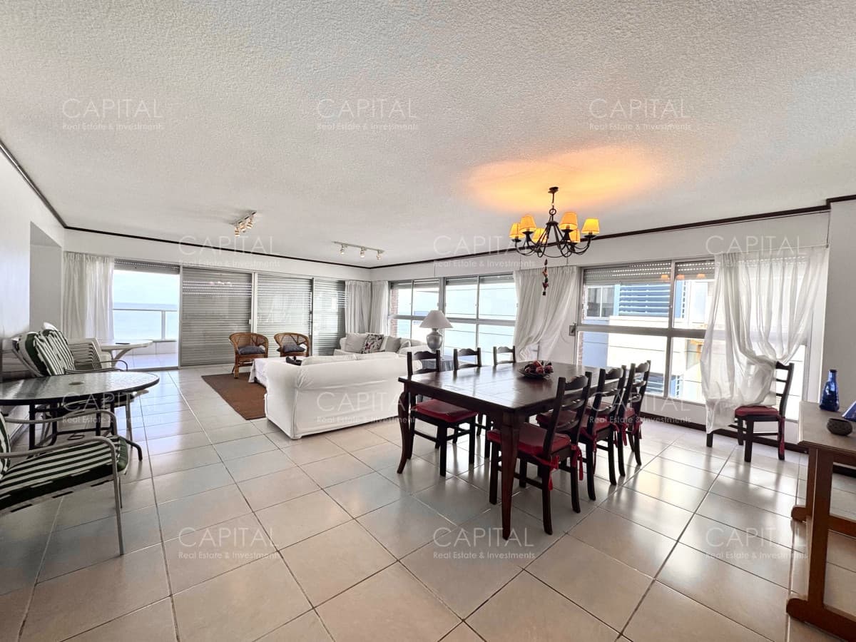 Excelente apartamento en la península con vista al mar - 3 dormitorios!