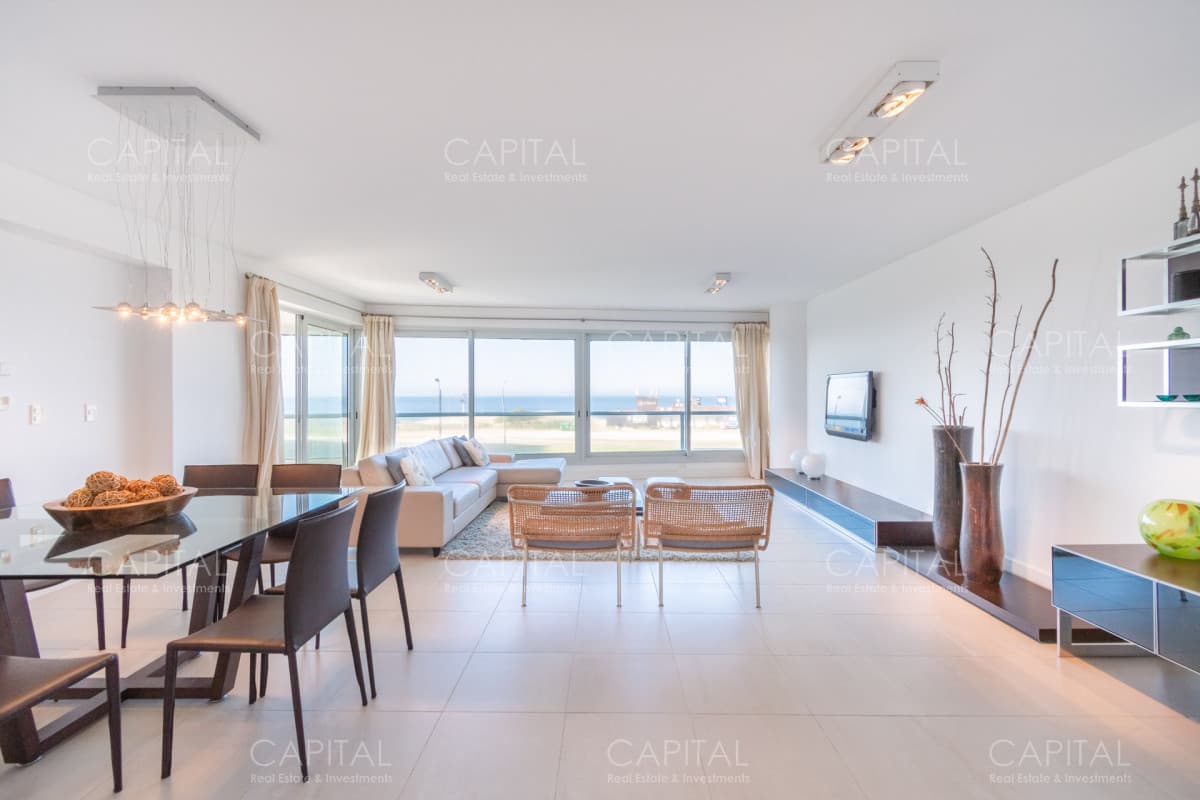 Le Parc Punta del Este OPORTUNIDAD en venta! Esquinero en Le Parc frente a playa Brava, Punta del Este
