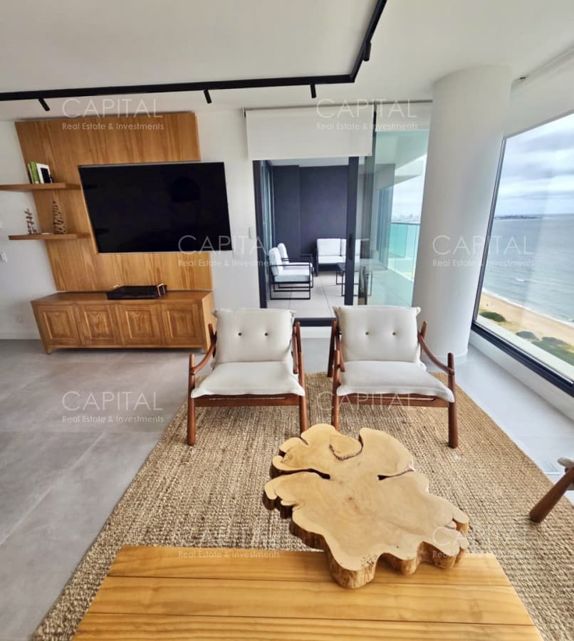 Venetian de tres dormitorios en venta