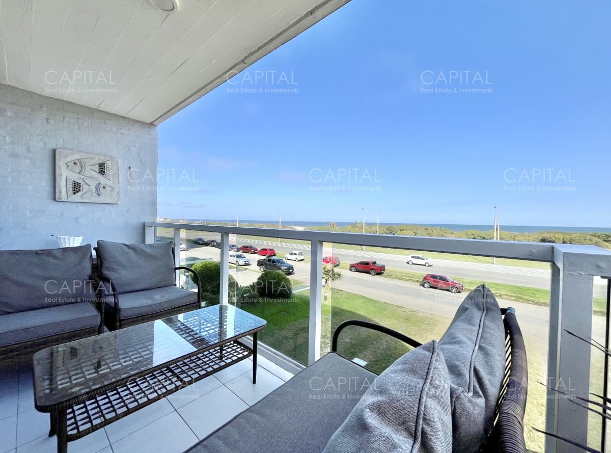 Venta Apartamento primera línea playa brava