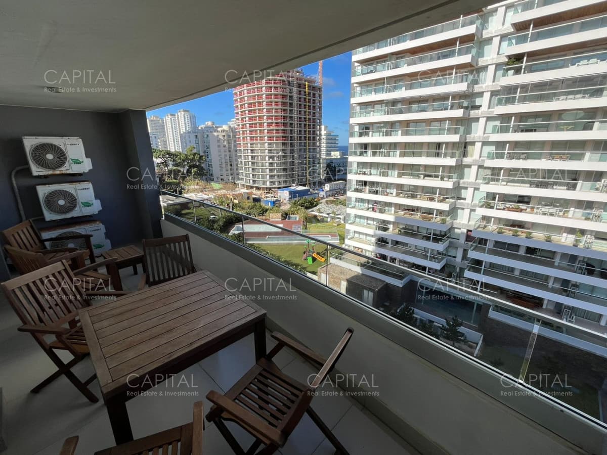 Apartamento en Venta, Edificio Esmeralda, Playa Brava, Punta del Este