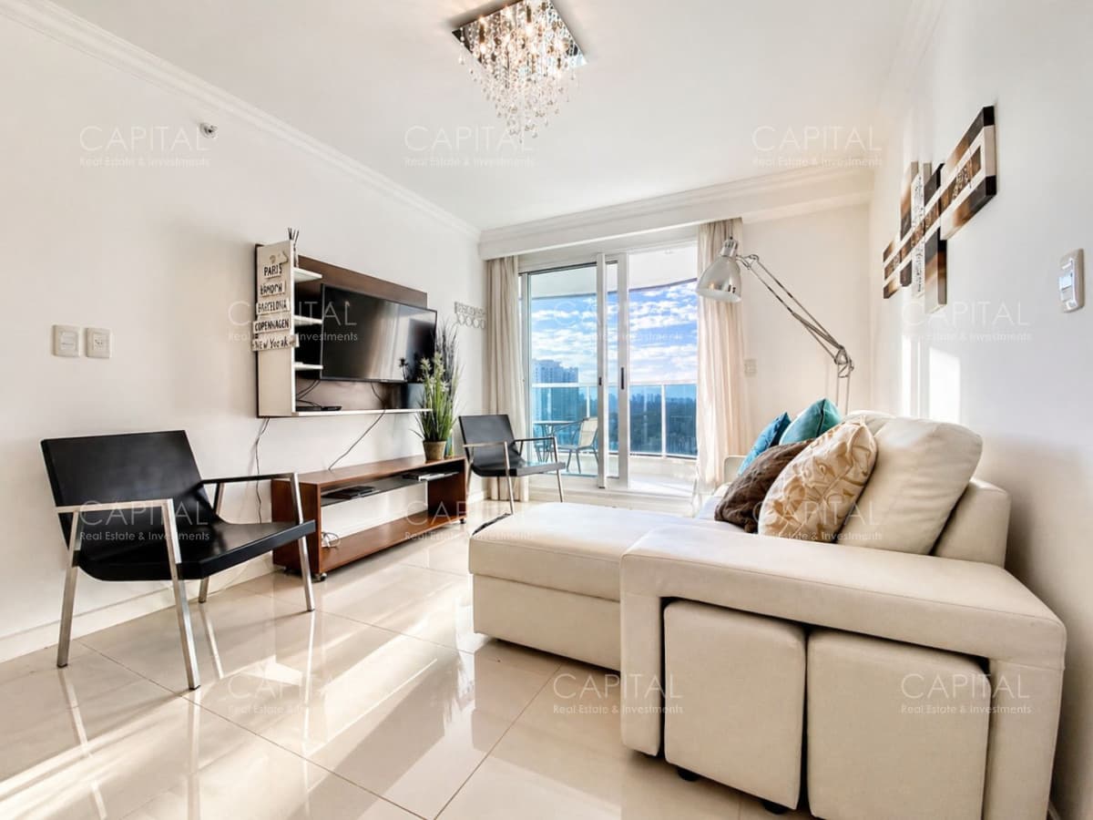Apartamento moderno con parrillero propio en Venta