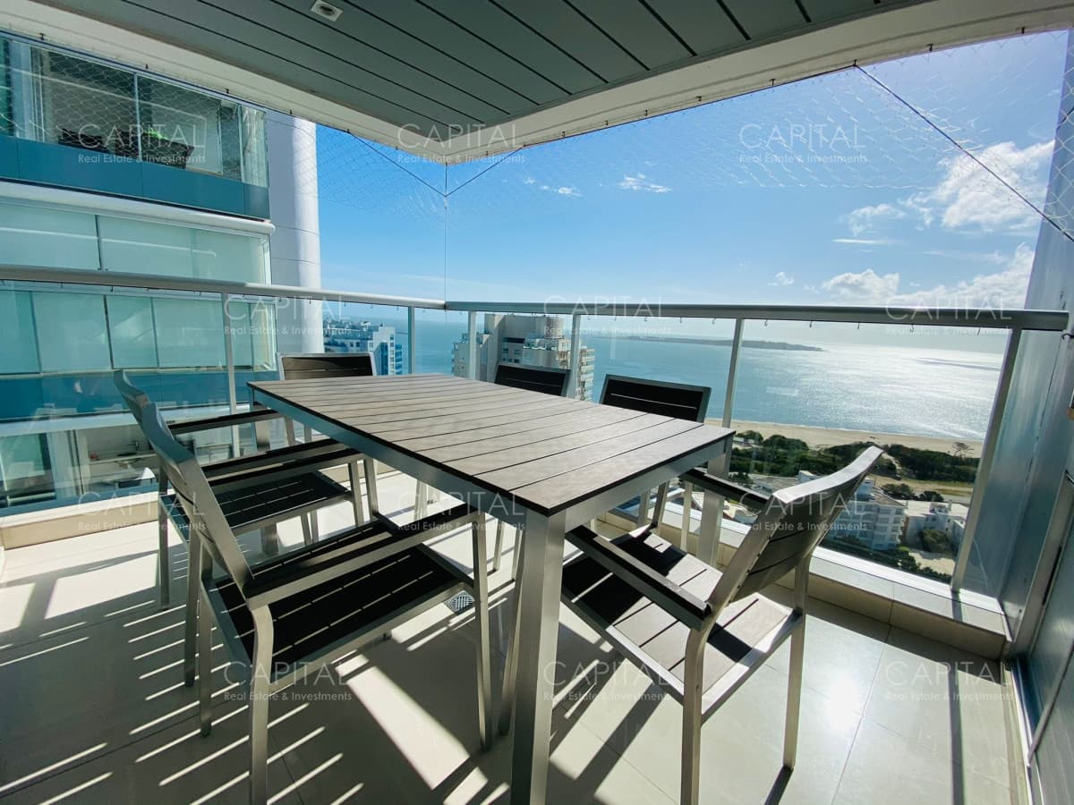 Departamento en Alquiler y Venta en Playa Mansa Punta del Este