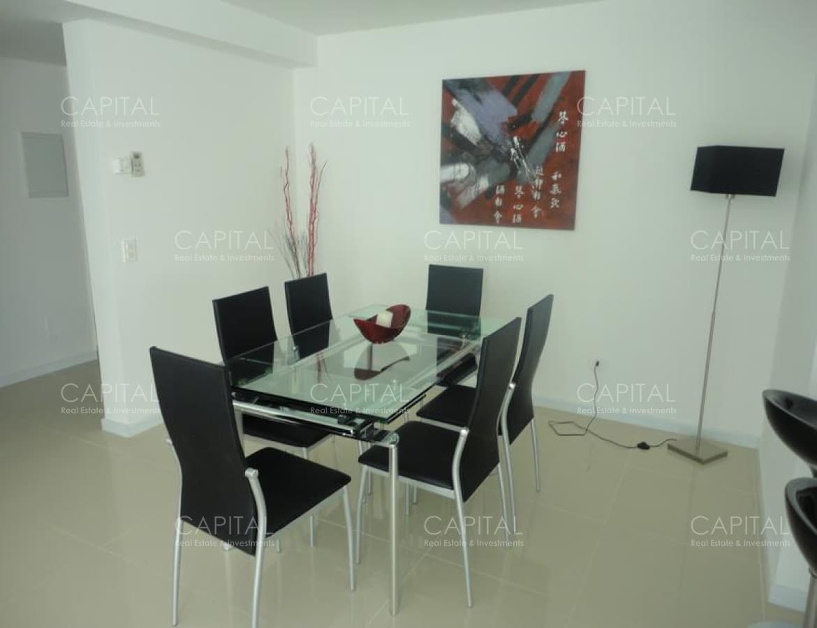 Apartamento en Venta de Dos Dormitorios en Roosevelt