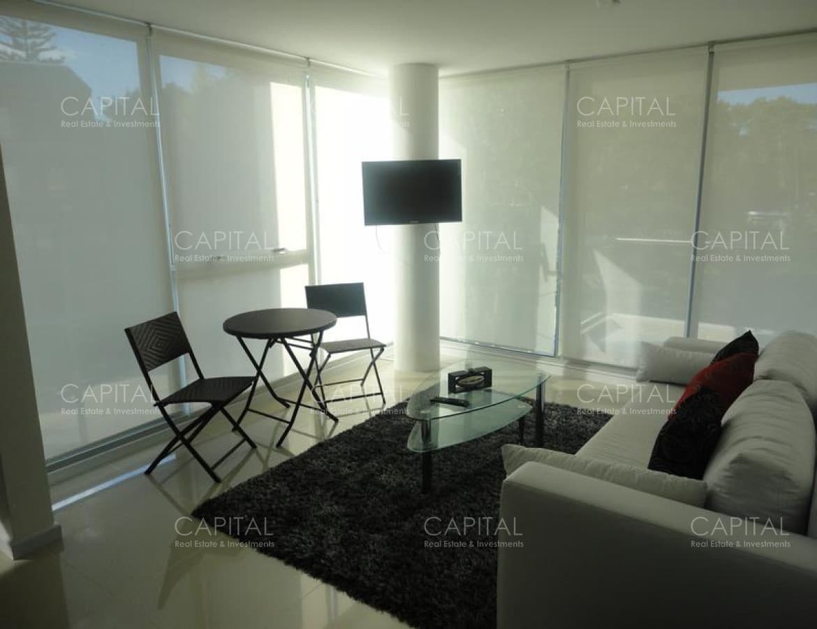 Apartamento en Venta de Dos Dormitorios en Roosevelt