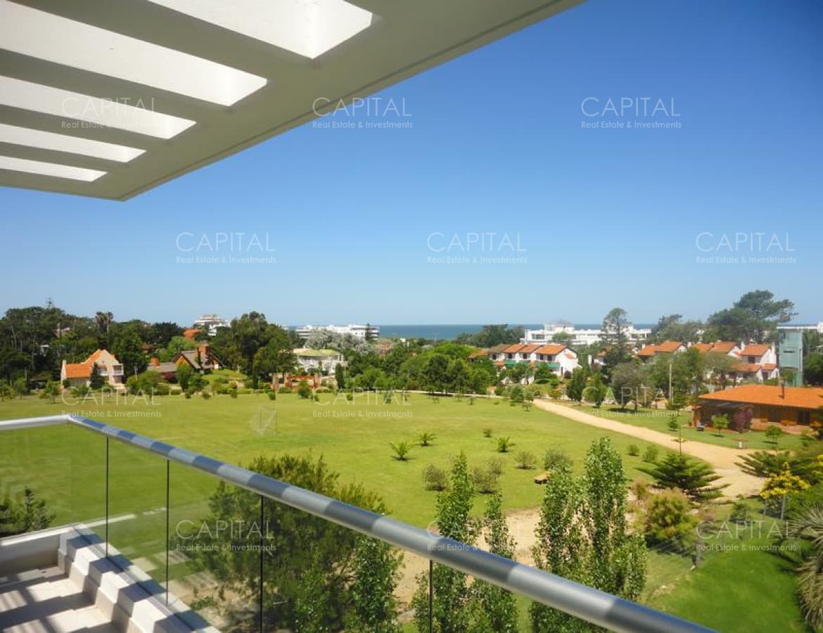 Alquiler de Temporada Pent House en Terrazas de Villa Brava con vista al mar