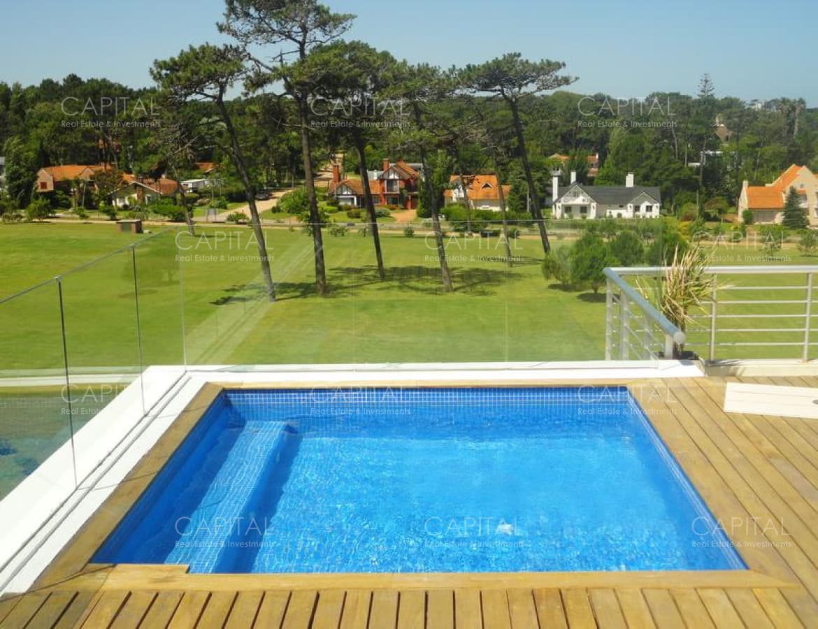 Alquiler de Temporada Pent House en Terrazas de Villa Brava con vista al mar