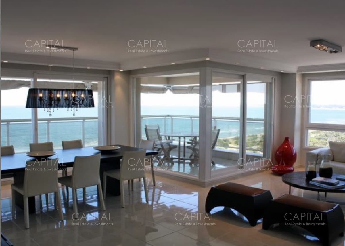 Apartamento esquinero en Le Jardin Punta del Este - Tres dormitorios en suite más dependencia de servicio con baño