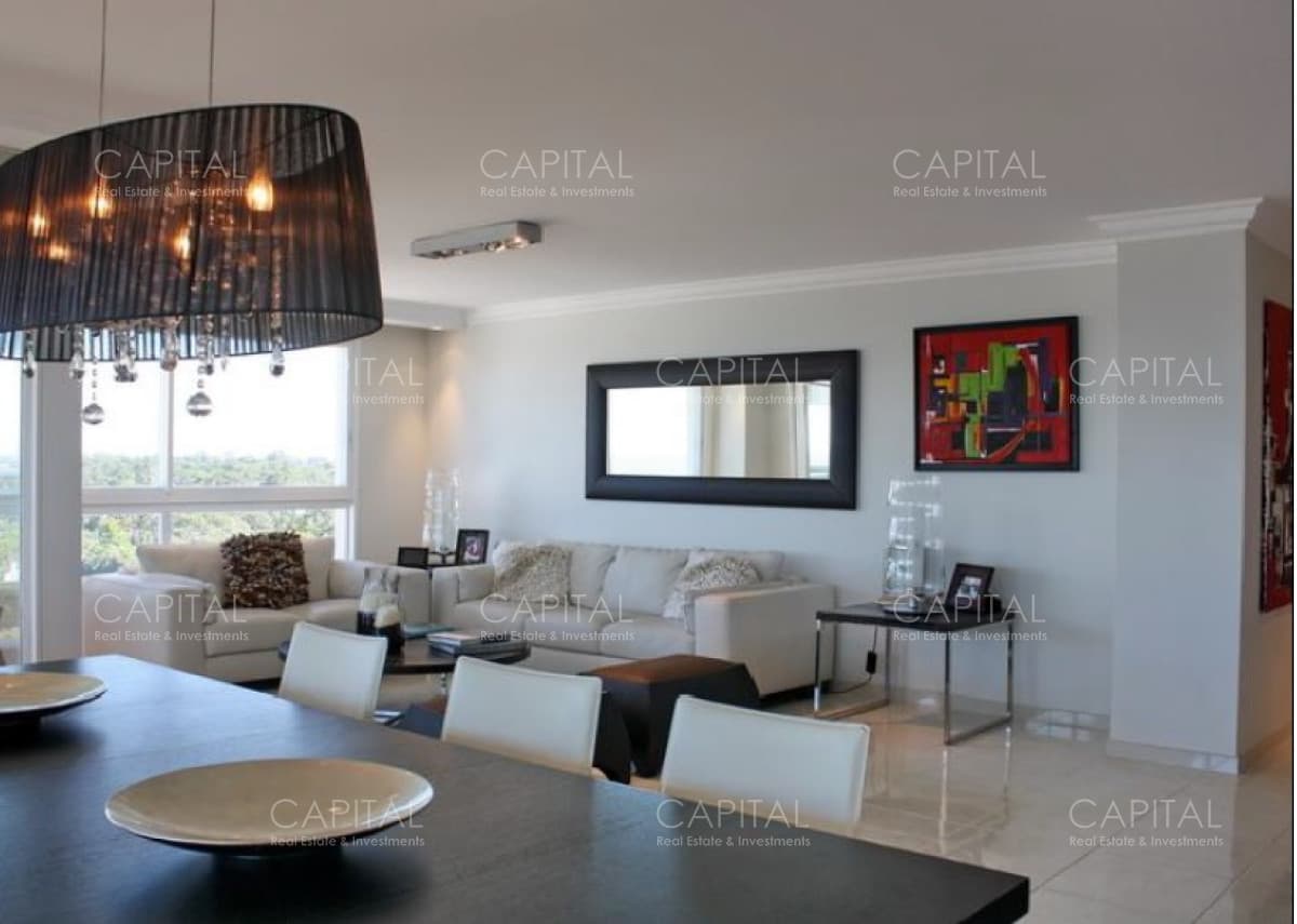 Apartamento esquinero en Le Jardin Punta del Este - Tres dormitorios en suite más dependencia de servicio con baño