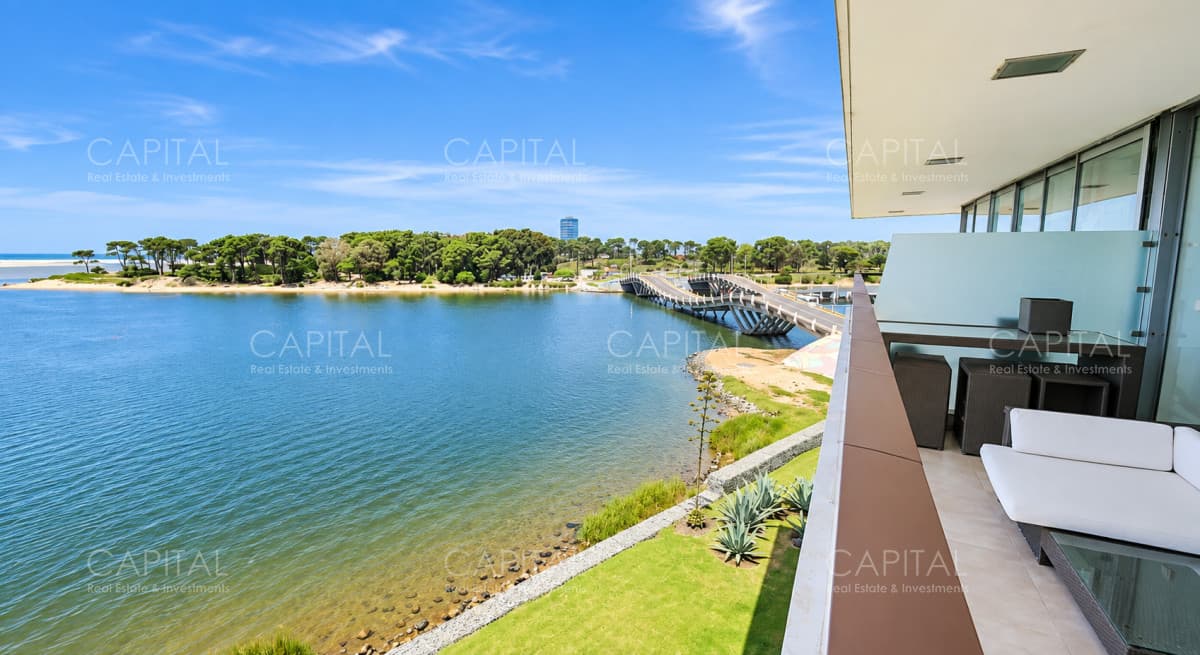 Excelente departamento venta y alquiler en La Barra frente a La Laguna