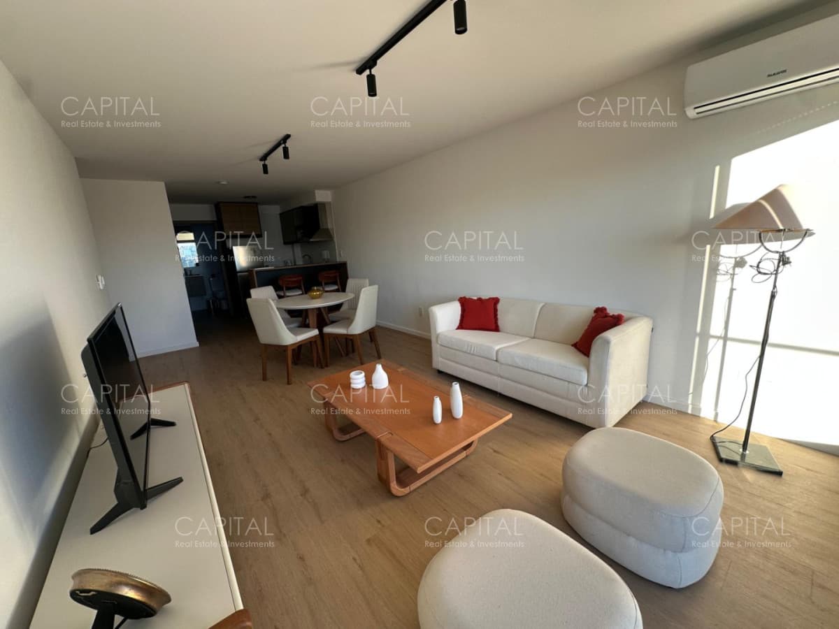Apartamento de un dormitorio con garaje en alquiler anual amoblado zona Punta Carretas